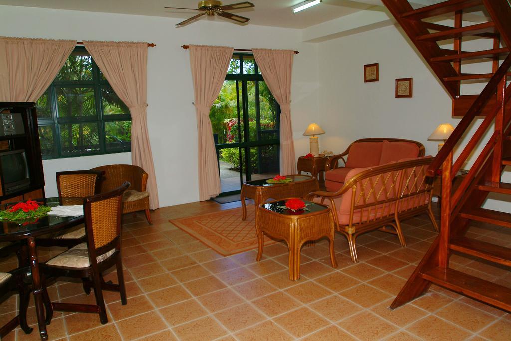 Grand West Villas Nadi Exteriör bild