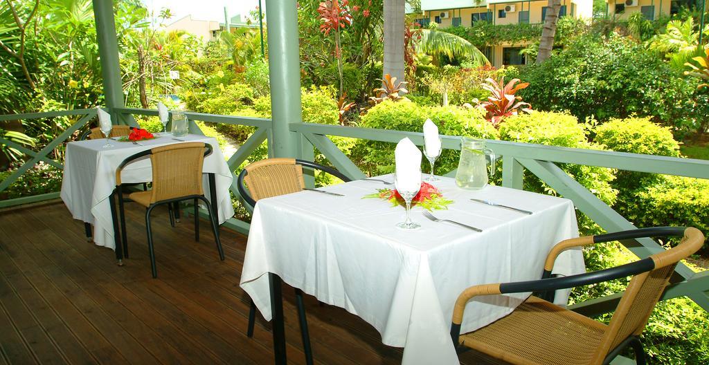 Grand West Villas Nadi Exteriör bild