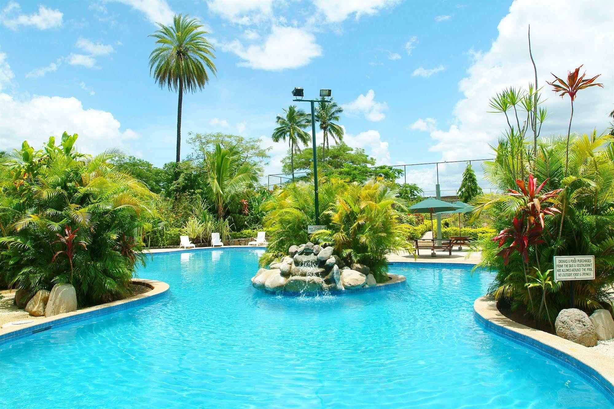 Grand West Villas Nadi Exteriör bild