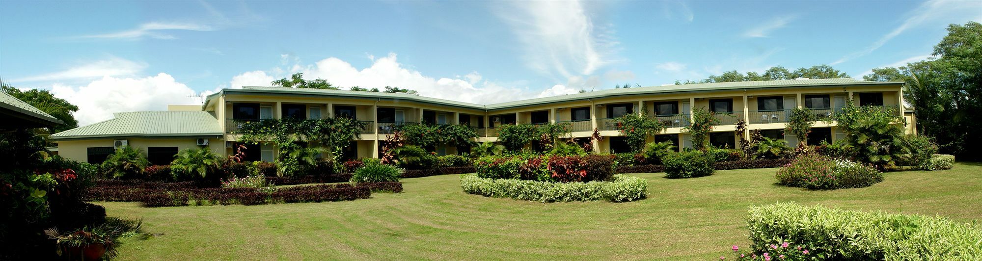 Grand West Villas Nadi Exteriör bild