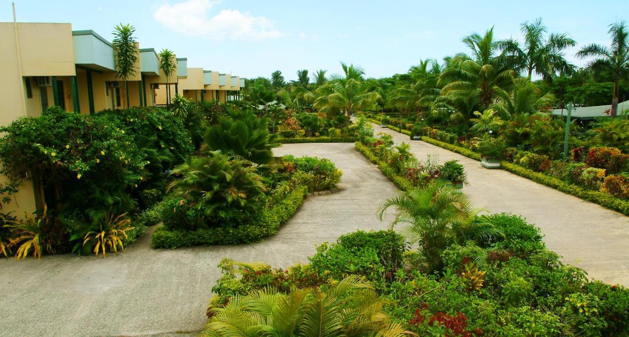 Grand West Villas Nadi Exteriör bild